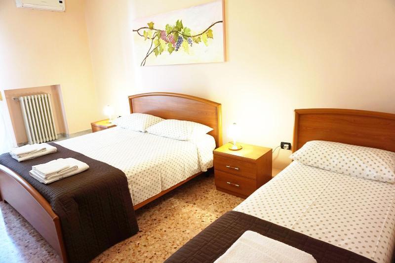 לצ'ה B&B Piazza 300Mila מראה חיצוני תמונה