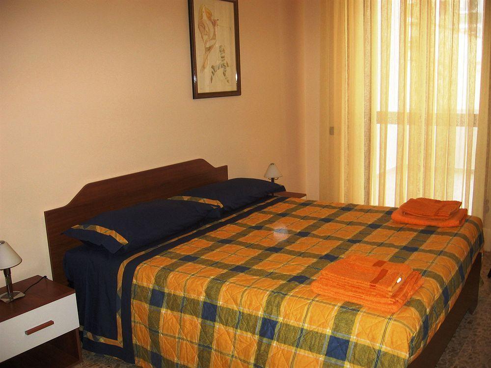 לצ'ה B&B Piazza 300Mila מראה חיצוני תמונה
