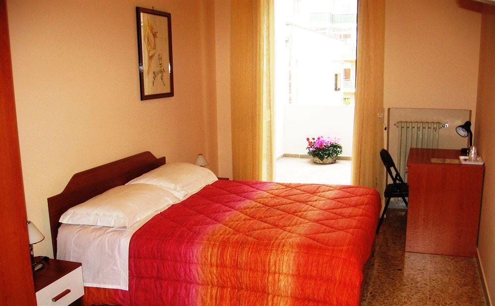 לצ'ה B&B Piazza 300Mila מראה חיצוני תמונה