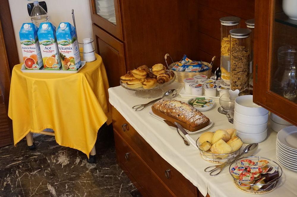 לצ'ה B&B Piazza 300Mila מראה חיצוני תמונה