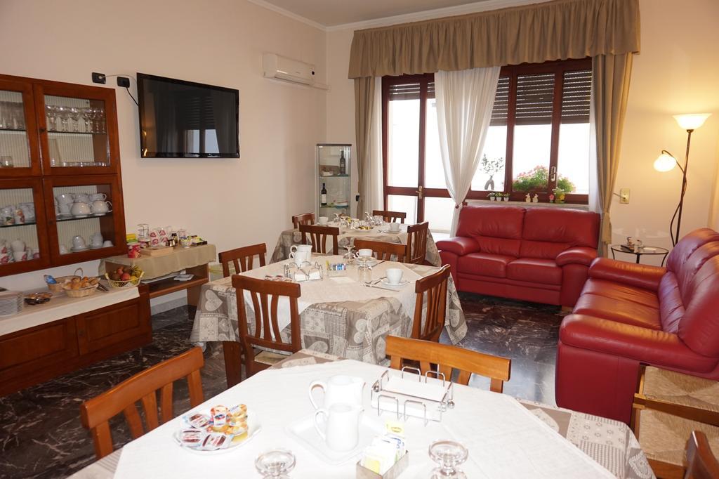 לצ'ה B&B Piazza 300Mila מראה חיצוני תמונה