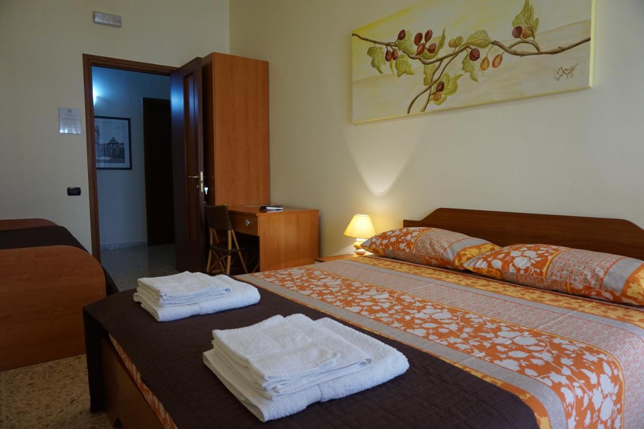 לצ'ה B&B Piazza 300Mila חדר תמונה