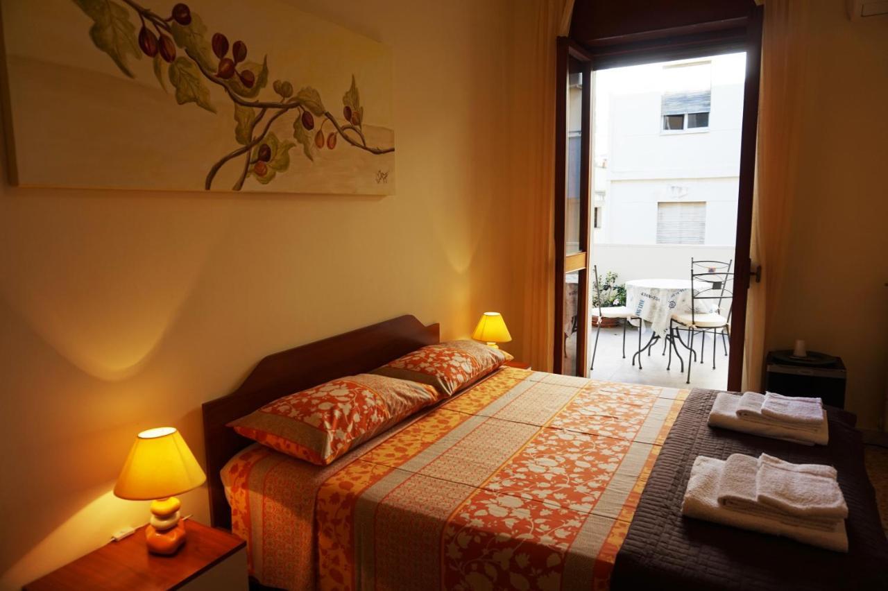 לצ'ה B&B Piazza 300Mila מראה חיצוני תמונה