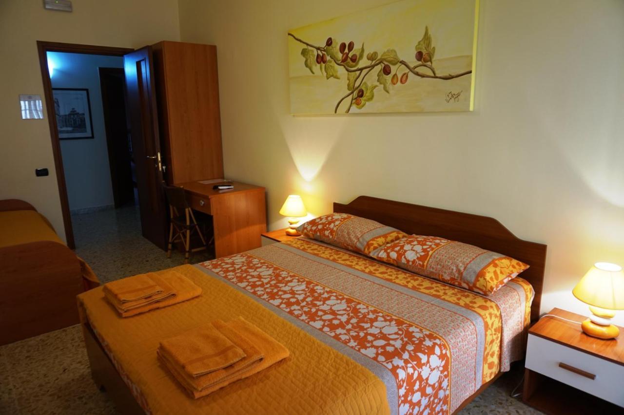 לצ'ה B&B Piazza 300Mila מראה חיצוני תמונה